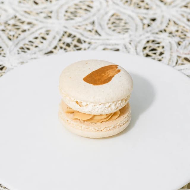 Salted Caramel Macaron