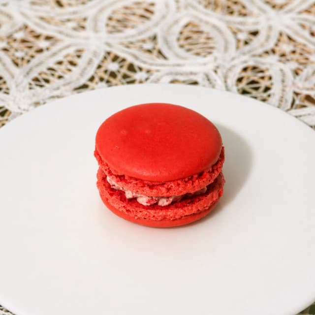 Raspberry Macaron